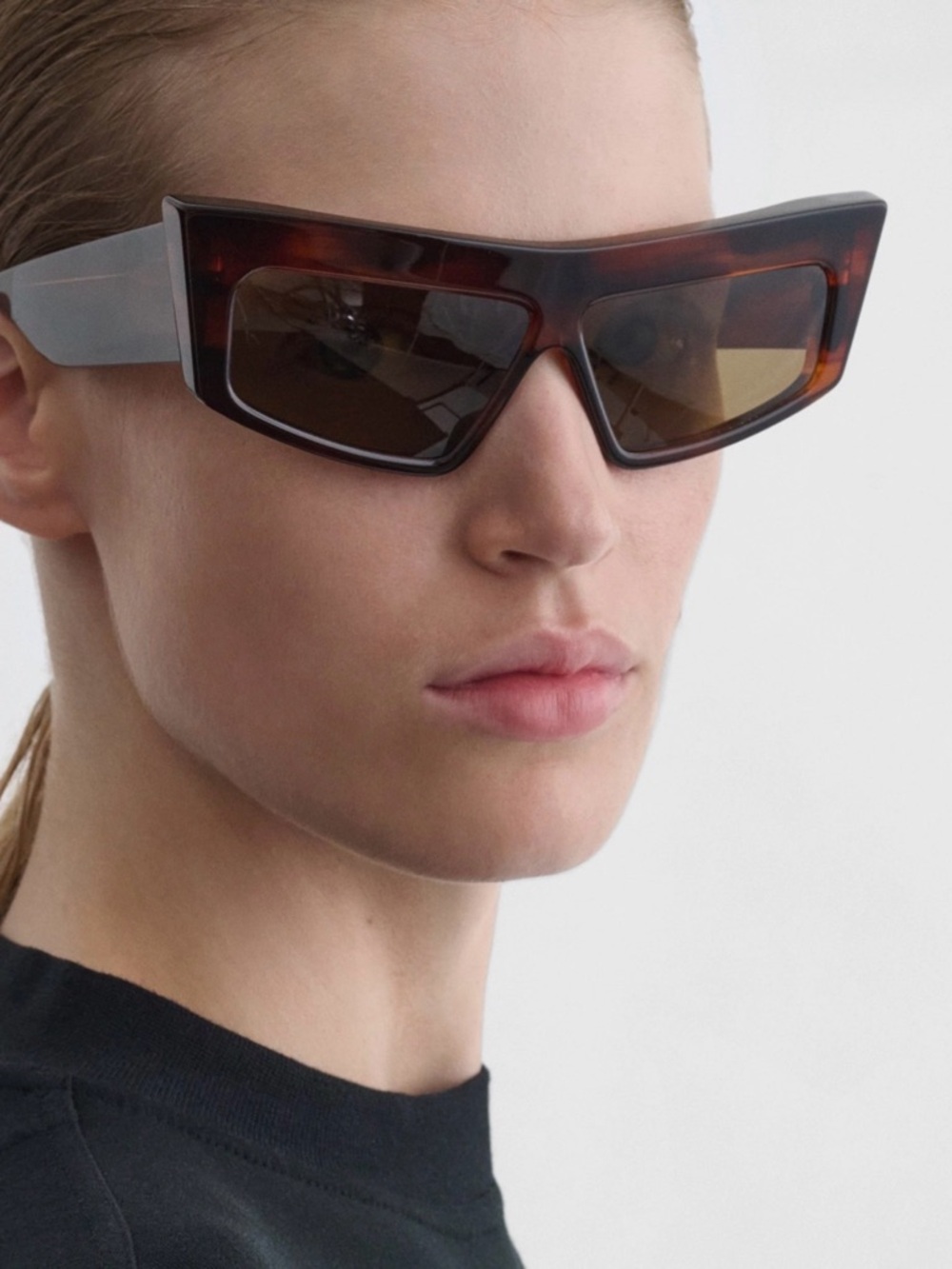 PHOEBE PHILO Cruise Sunglasses
